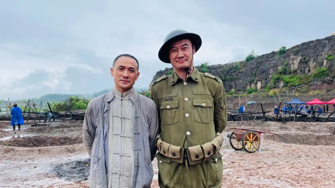 巴中人民广播电台记者探班电影《平教之路》拍摄现场!