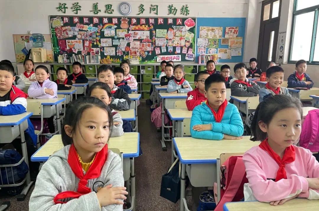 学党史|恰同学表演艺术学校少年 风华正茂时