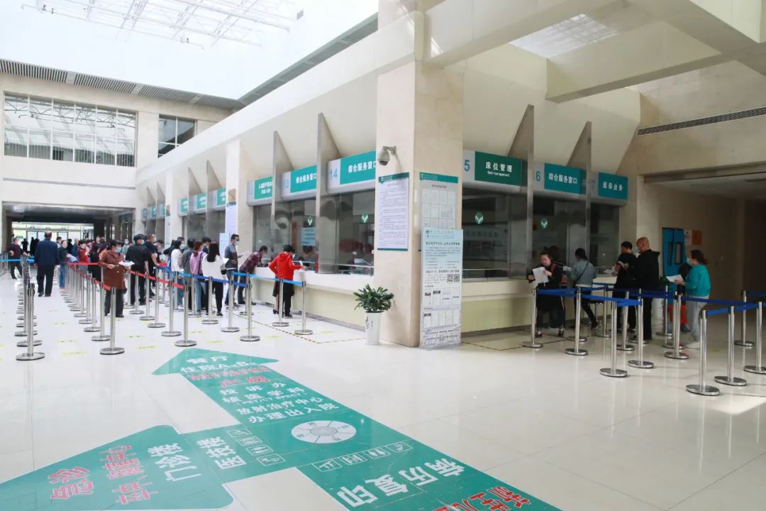 【学史力行见行动 我为群众办实事】我院增设综合服务窗口提供一站式