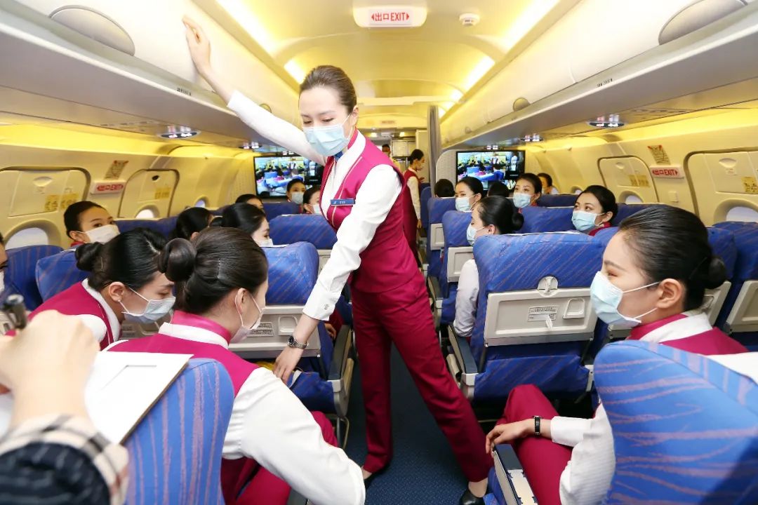 我为群众办实事丨南航大连全面升级优化空中服务