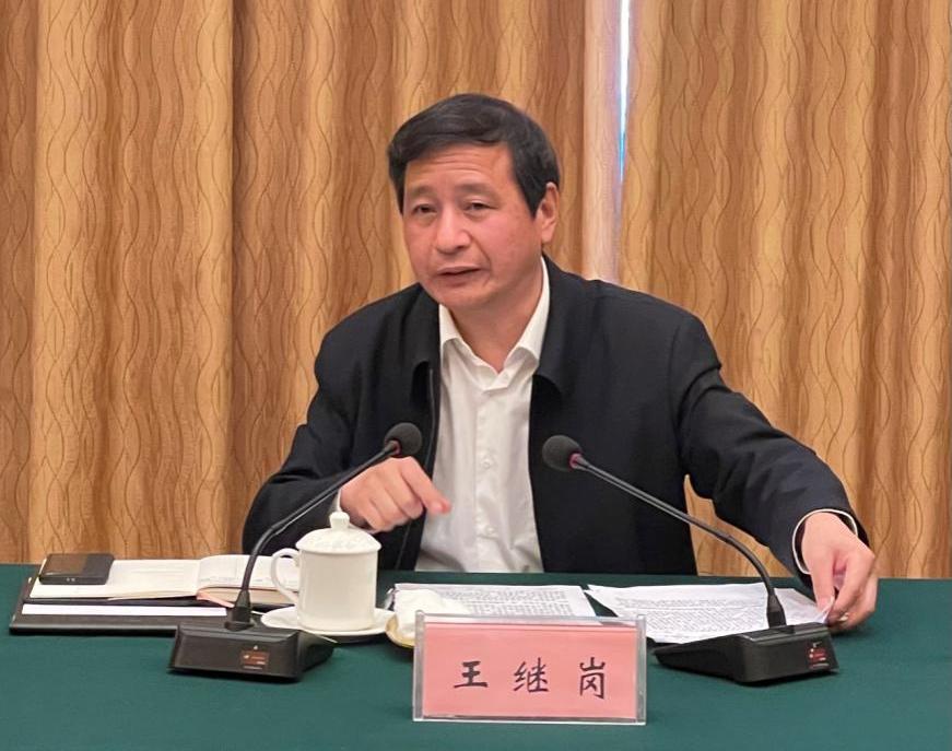 市人大常委会党组副书记副主任王继岗调研反家暴工作