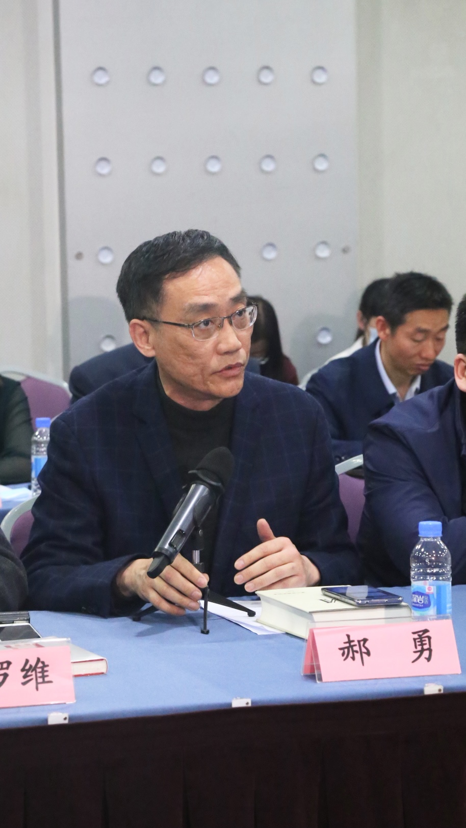 市政协委员,上海师范大学社会保障与社会政策研究中心主任郝勇