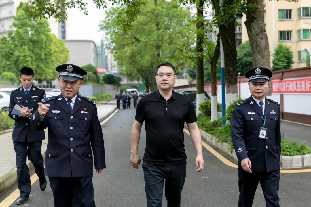 4月23日,省司法厅党委委员,副厅长,司法厅队伍教育整顿领导小组成员王