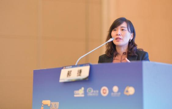 2020年10月，郝捷在中国干细胞第十届年会上作学术报告从北京到武汉，远隔