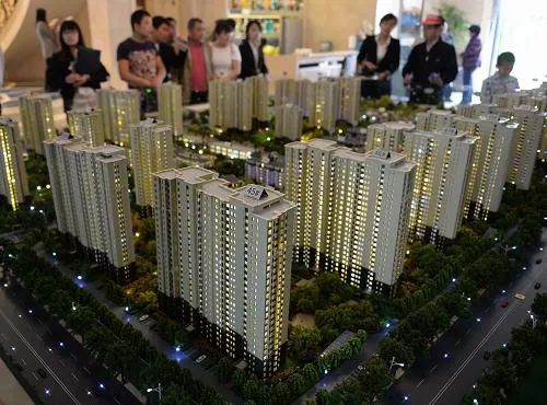 (网络图) 具体商品房项目如下 (点击可查看大图) 中海半岛华府