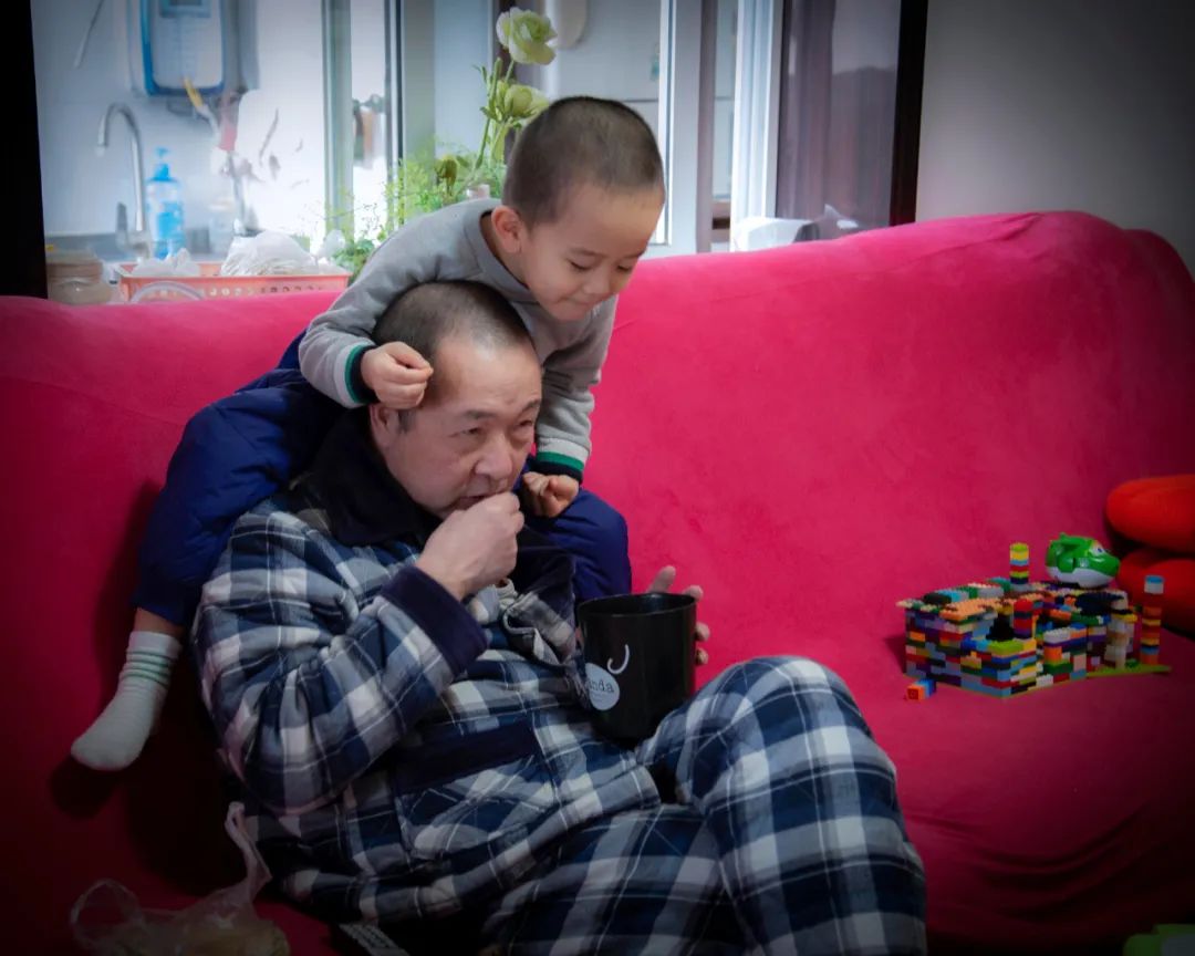 纪实街拍隔辈亲来稿作品选登