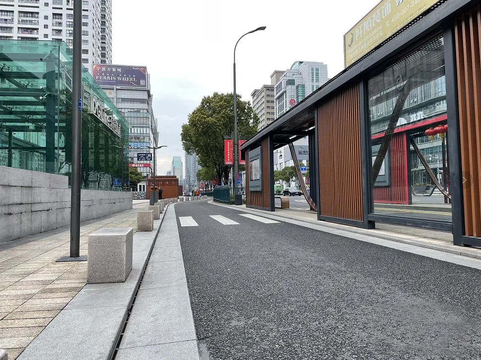 中山路街景此外,宁波还将持续推进责任人常态化保洁制度,深化考核结果