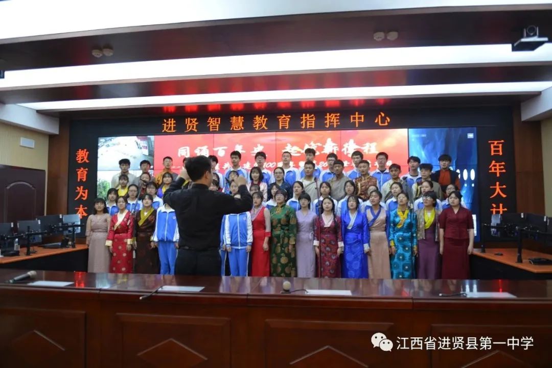 进贤一中党总支书记,校长焦祖卿表示:"本次读书活动进一步激发了同学