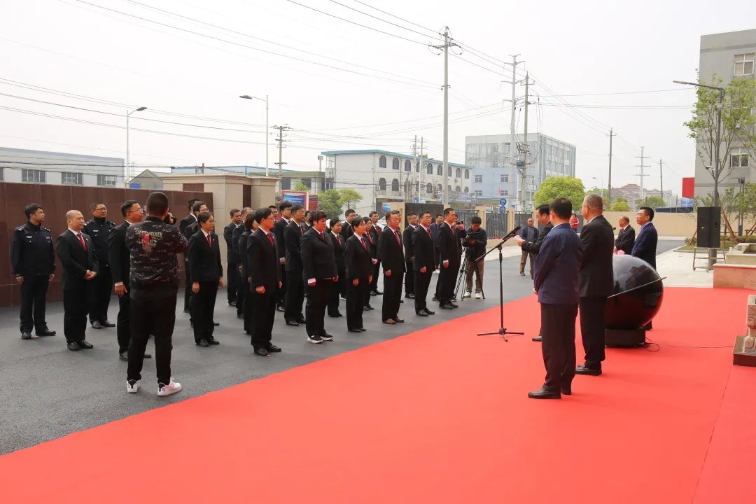 新坝人民法庭竣工启用,镇江中院党组成员,副院长陈敏,扬中市委常委