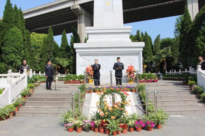 传承革命精神践行忠诚为民扬中市政法系统纪念扬中解放72周年主题活动