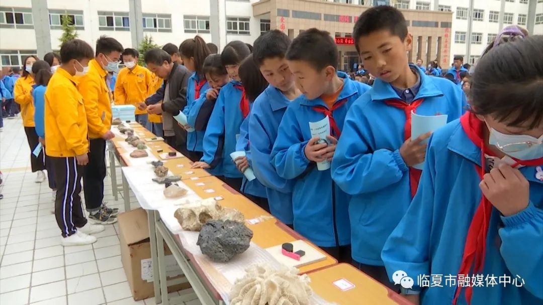 临夏市第三中学图片