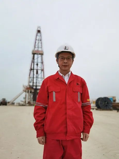 寻找感动石化人物许利辉逆市拼搏守土尽责