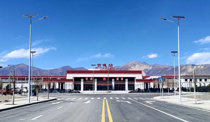 完美亮相川藏铁路5大站房工程基本完工