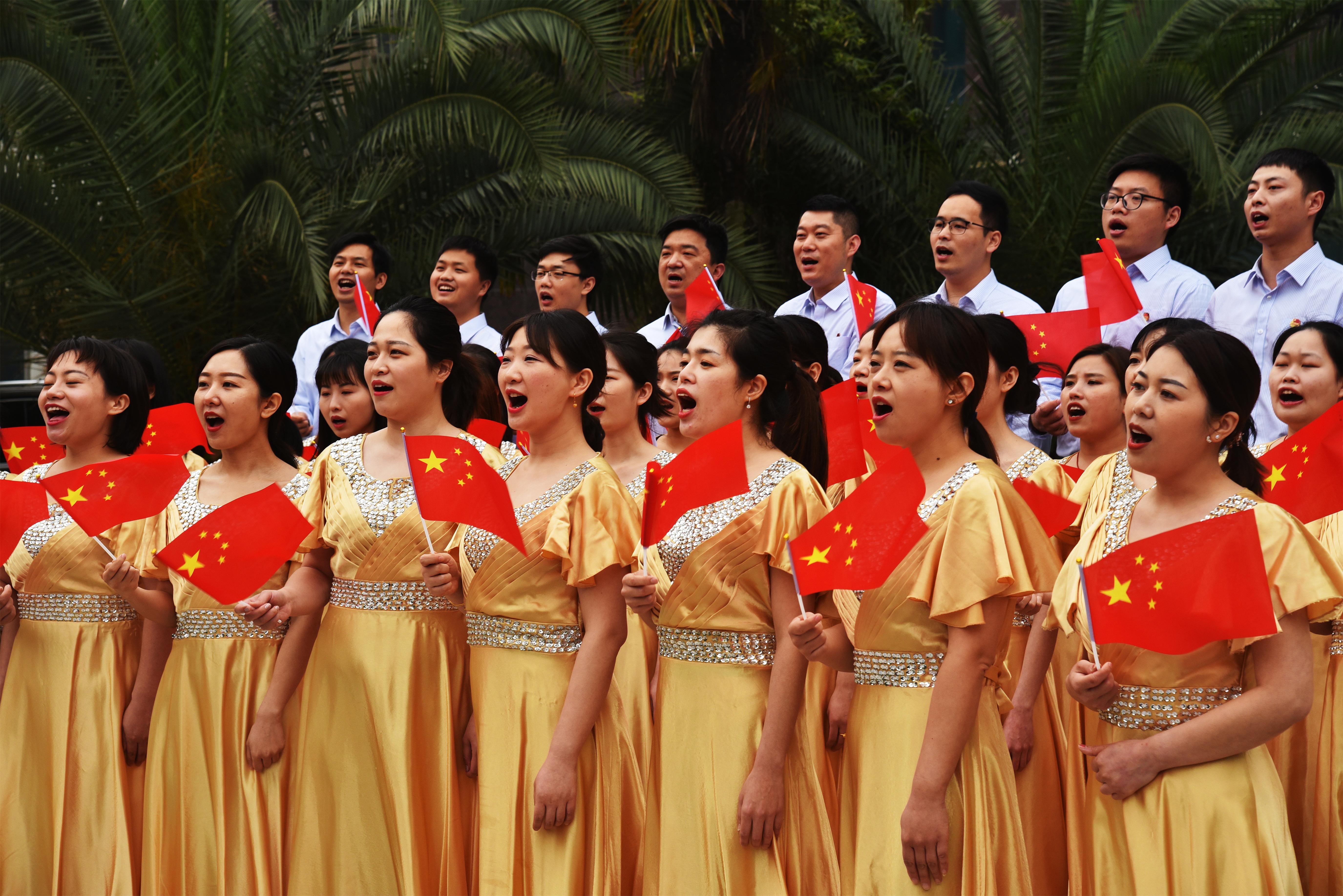 中国电信襄阳分公司开展百首经典红歌传唱活动