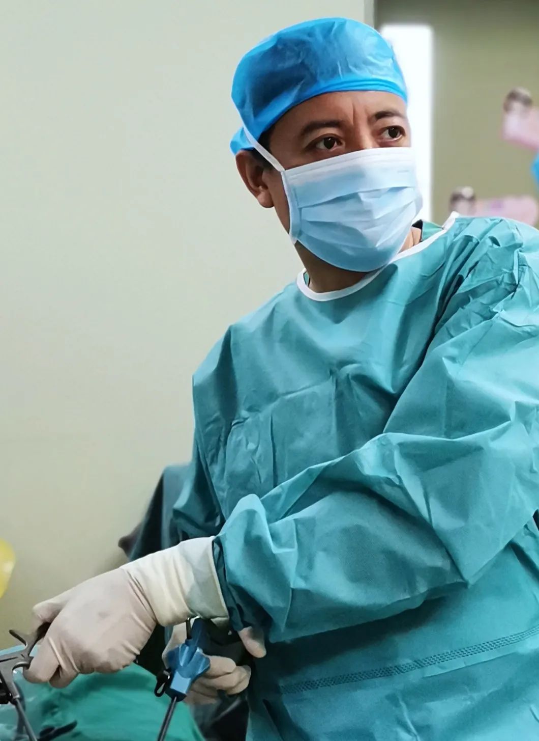 委员风采┃刘朝晖上得了手术台当得了摄影师这位政协委员不简单