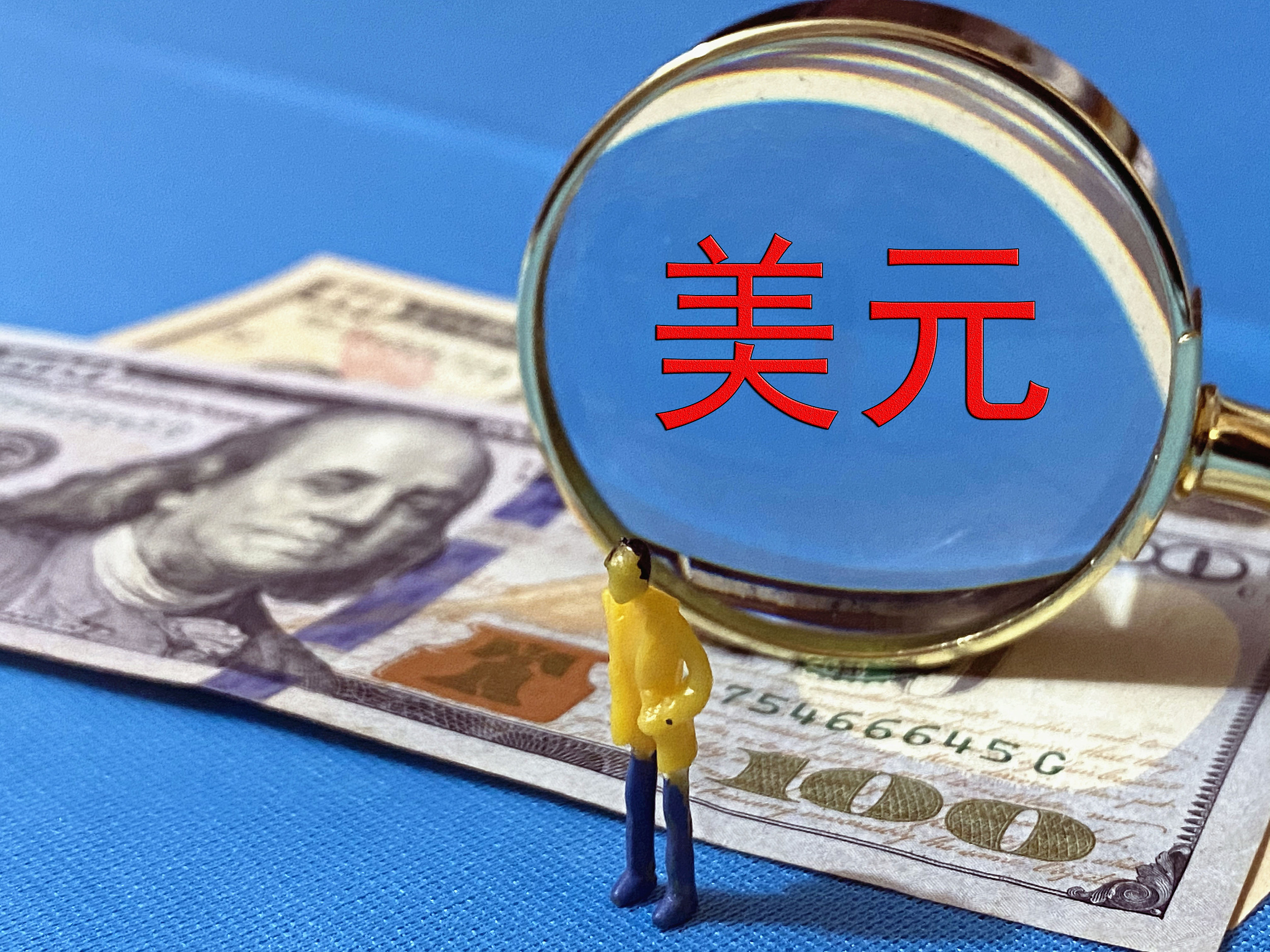 经济学家们对美联储的预期大变：今年四季度开始削减QE