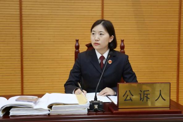 速来围观"学英模 铸忠诚"焦作政法英模先进事迹报告会!