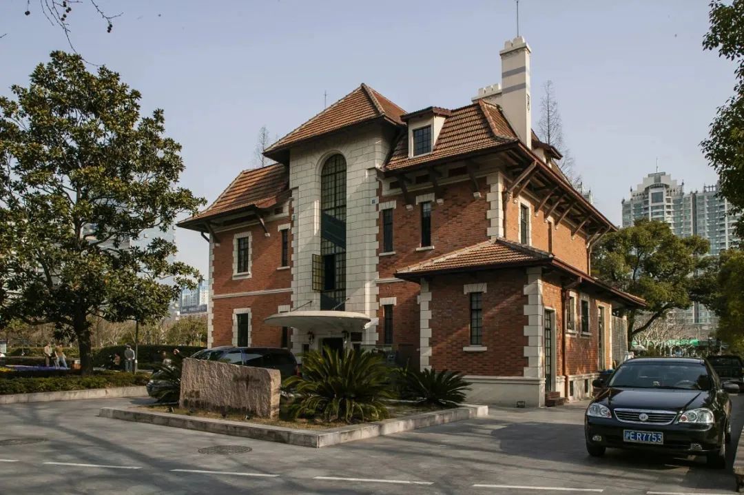 探寻梧桐树下的红色印迹义勇军进行曲灌制地百代小楼即将揭牌