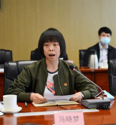 马祥为石油工程公司在京青年讲授党课