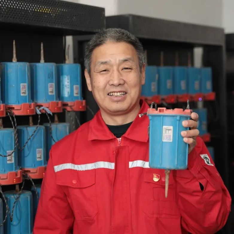 寻找"感动石化"人物| 陈治庆:执着设备保障的"物探痴"