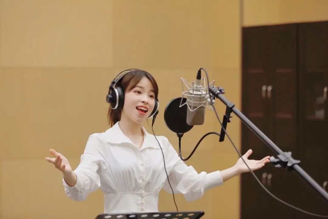 写支红歌献给党!乐清音乐女教师自编歌曲讲党史颂党恩