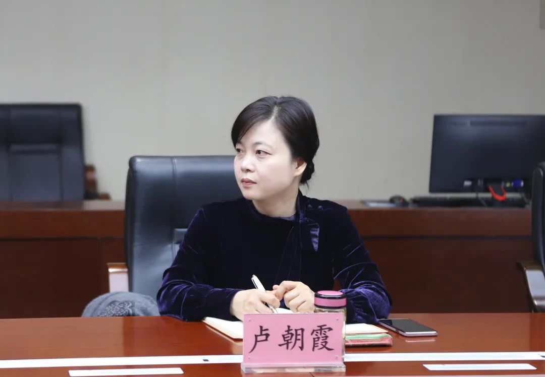 队伍教育整顿广开言路听民声开门整顿纳良策