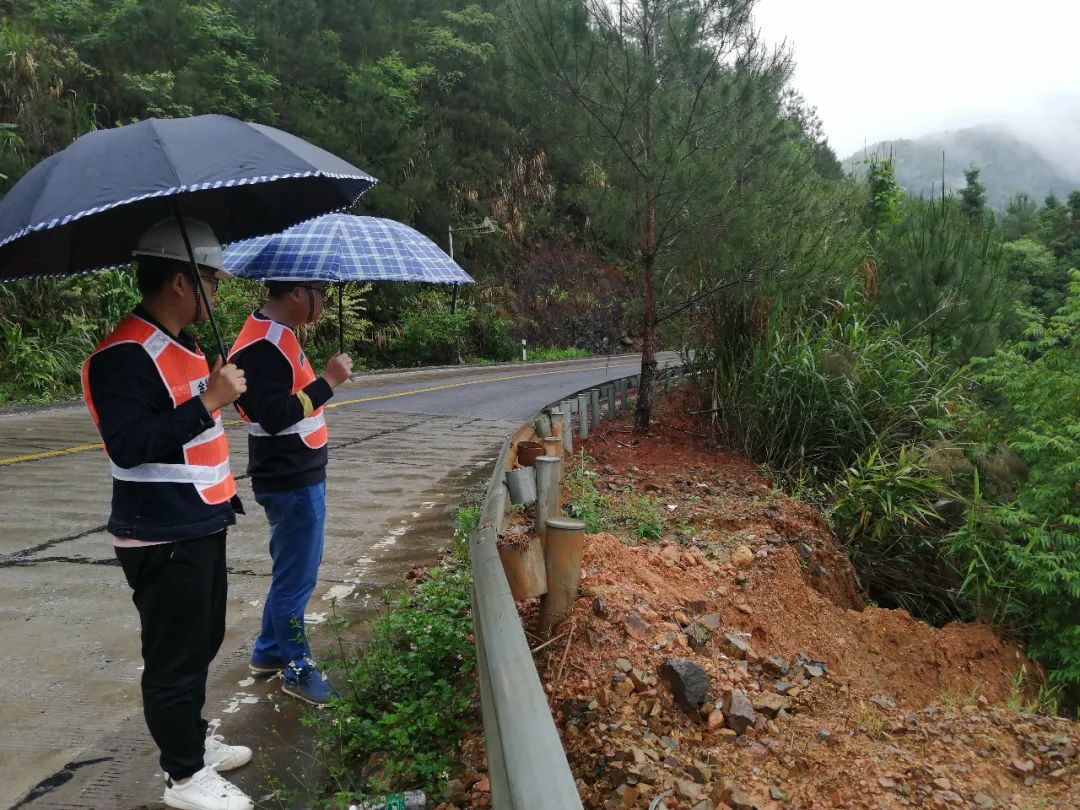 排查現場金秀縣位於來賓市東南部,擁有蓮花山,聖堂山,羅漢山等多處