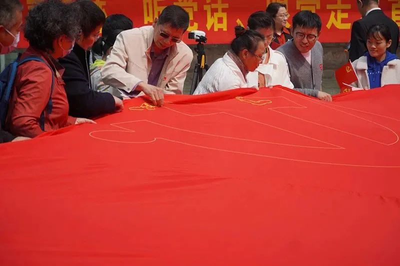 【基层动态】一针一线绣党旗,献礼建党100周年