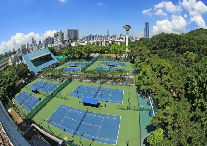 5,为丰富广大深圳市民的健身需求,5月1日全天,深圳市体育中心游泳跳水