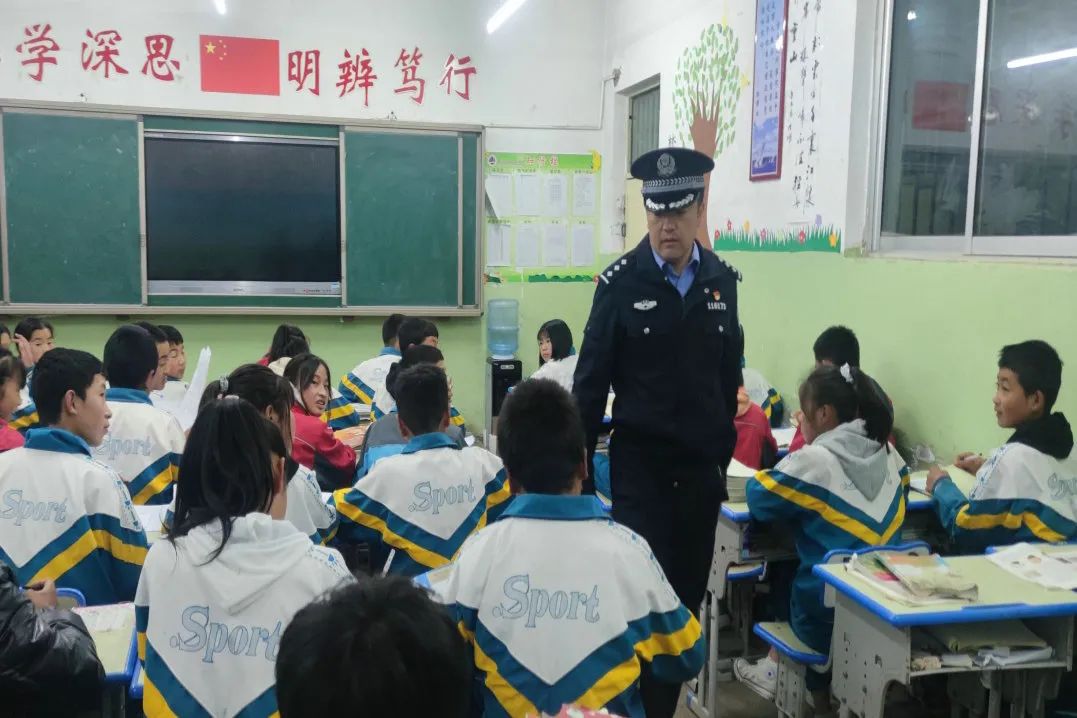 【教育整顿·我为群众办实事】岷县公安立足岗位为群众排忧解难(四)