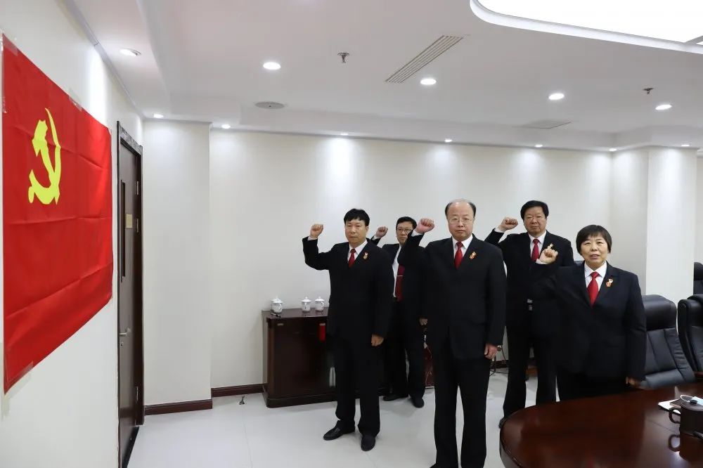 法院专班负责人马世明,区委政法委副书记赵国强,区纪委监委第一