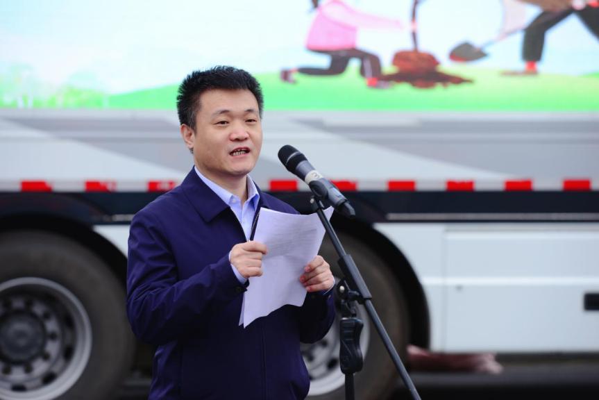 第十三届我为家乡种棵树龙广植树节举行凝聚全民力量绘就绿色梦想