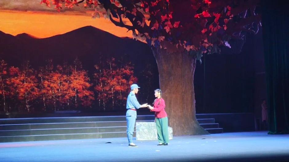 宜阳原创曲剧现代戏情系红赵保亮相第十五届河南省戏剧大赛