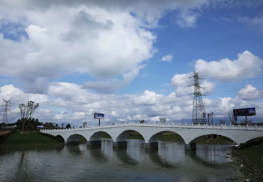 绘就新时代美丽广汉生态画卷专访广汉市委书记张俊懿