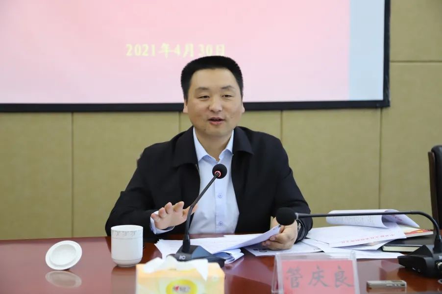 管庆良调研县委组织部时强调:让想干事的有机会 能干事的有平台 干成