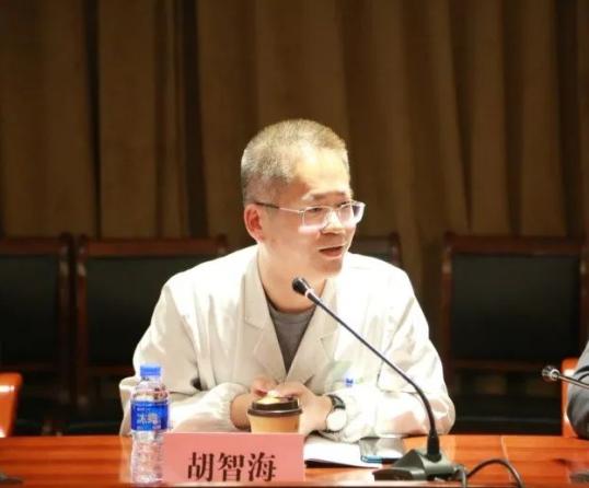 会议室召开,区卫健委社区健康科汤显科长,我院分管教学的胡智海副院长