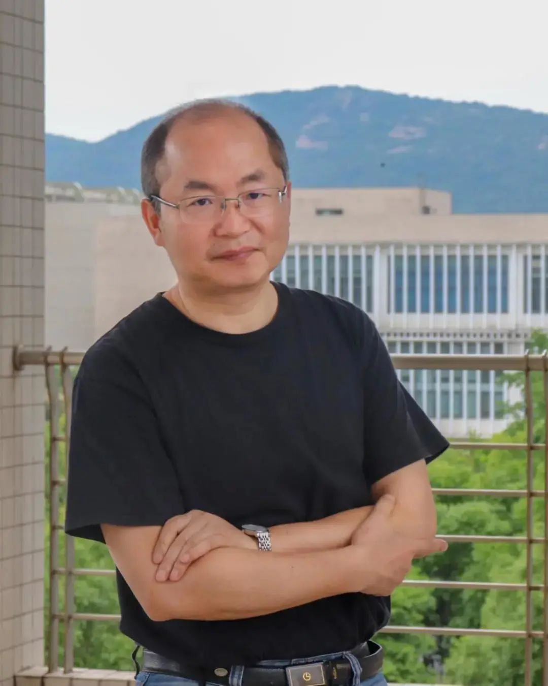 无锡市劳动模范徐学明:教好书,育好人,做好科研!