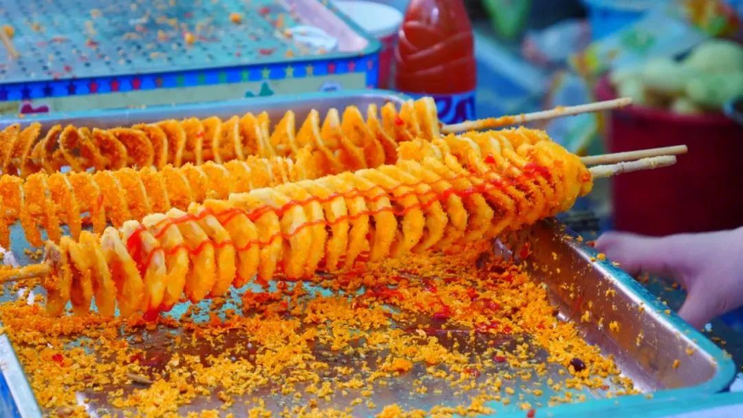 旋风薯塔黄金虾球除了美食这里的美景更是令人流连忘返还有更多好玩的