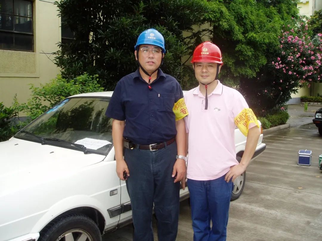 环境执法一线的追梦人——记上海市劳动模范王锡林_澎湃号·政务_澎湃