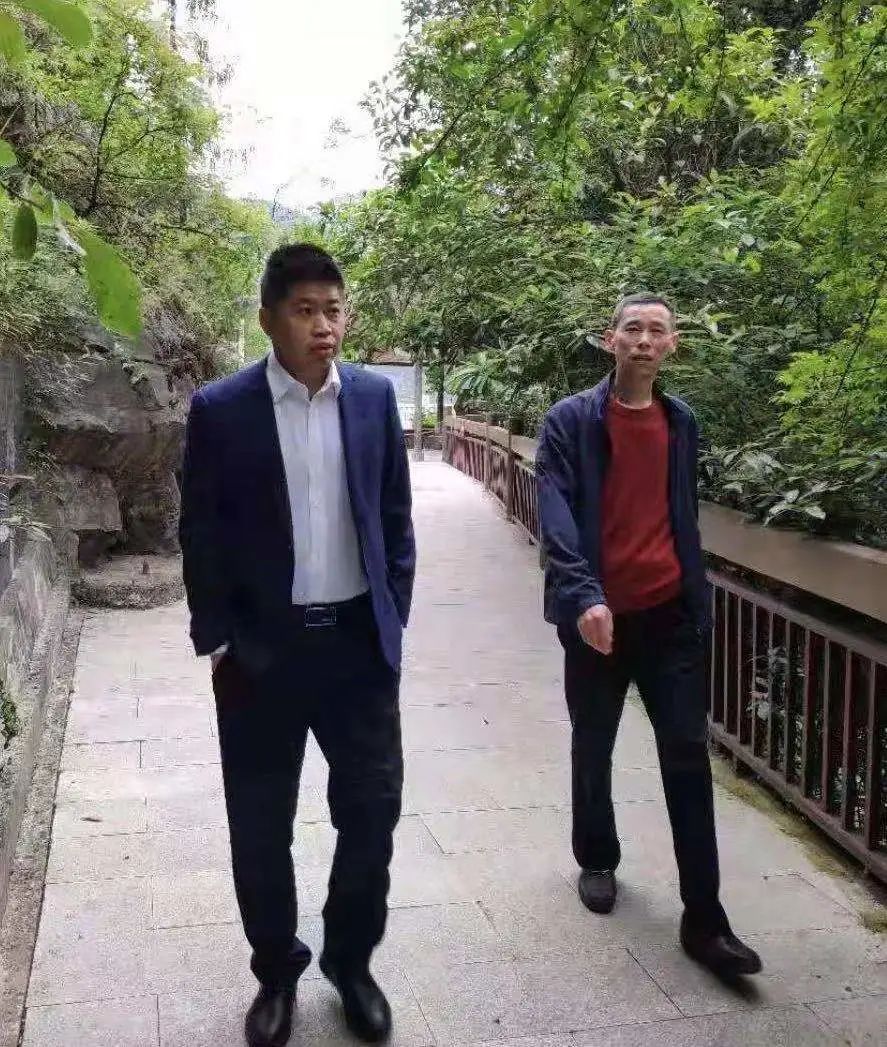 巴东法院党组书记、院长张谊走进无源洞景区考察策划旅游法庭建设_澎湃号·政务_澎湃新闻-The Paper