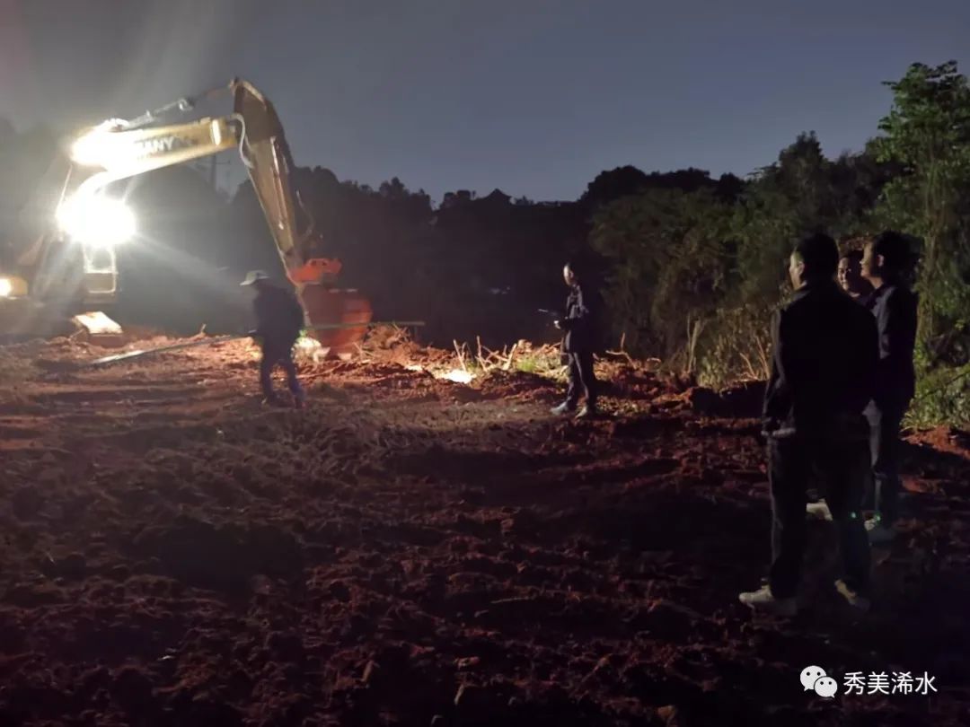 清淤机勤奋创设条目开工一批清淤项目市政管道(2)