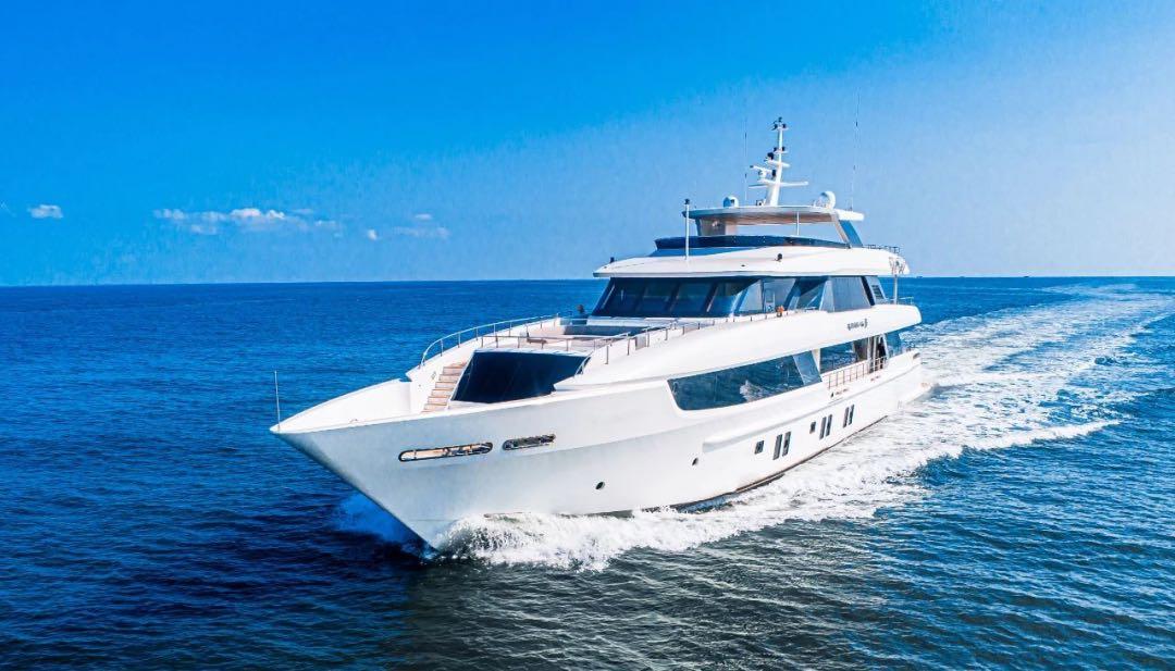 百余艘游艇开往海口消博会游艇展来啦