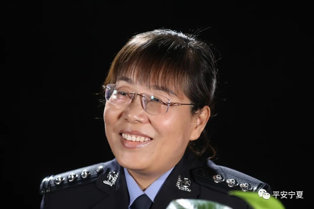 奋进百年正芳华一起走近与尸体对话的女法医王志琴