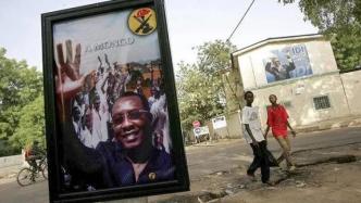 37岁掌管国家，乍得总统为何可以“父死子继”？