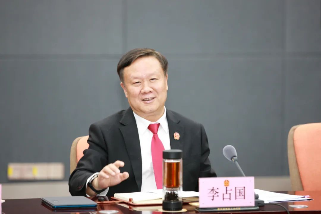 做有志之士优秀分子合格法官快乐青年李占国院长寄语青年干警