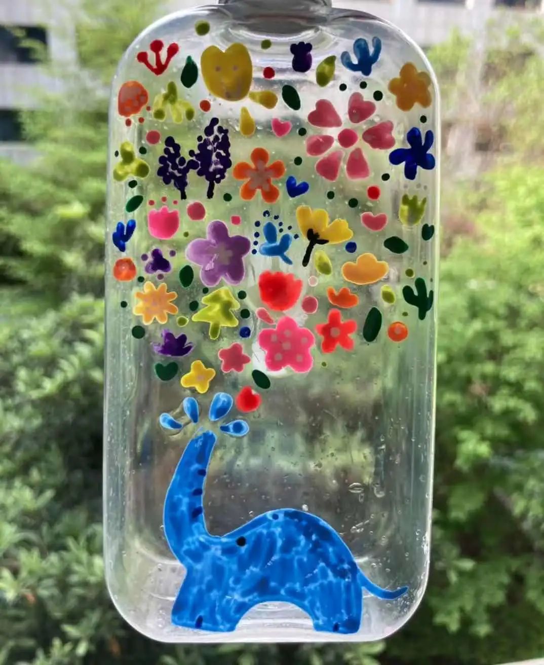 玻璃瓶作画图片