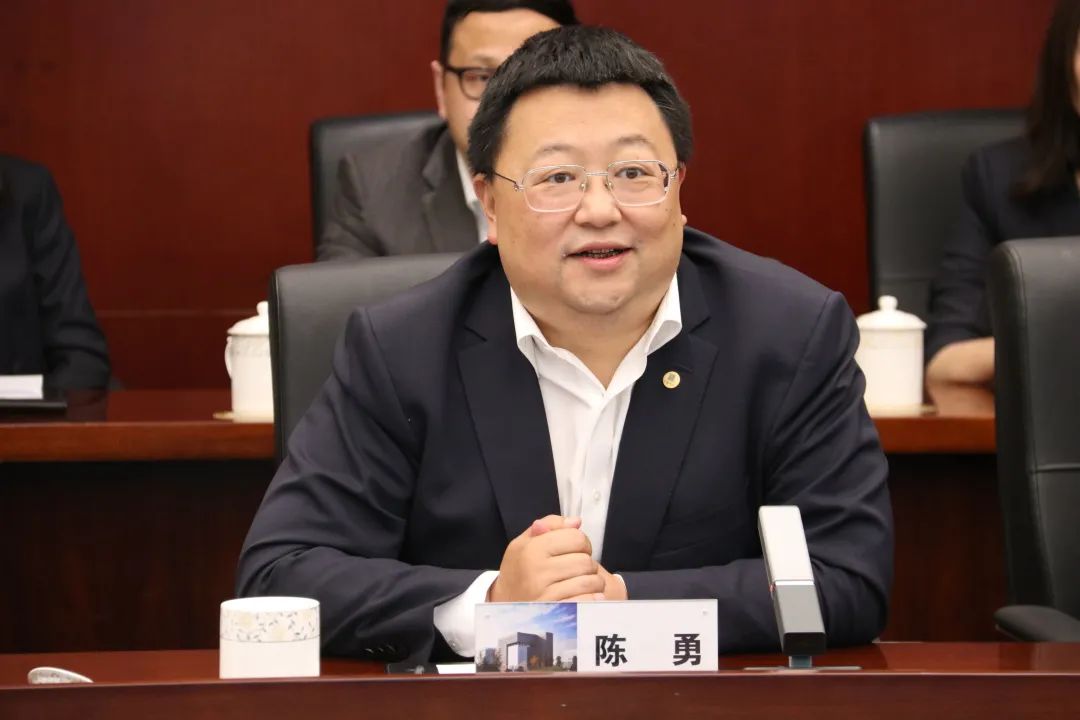 要闻陈勇会见同济大学党委副书记彭震伟