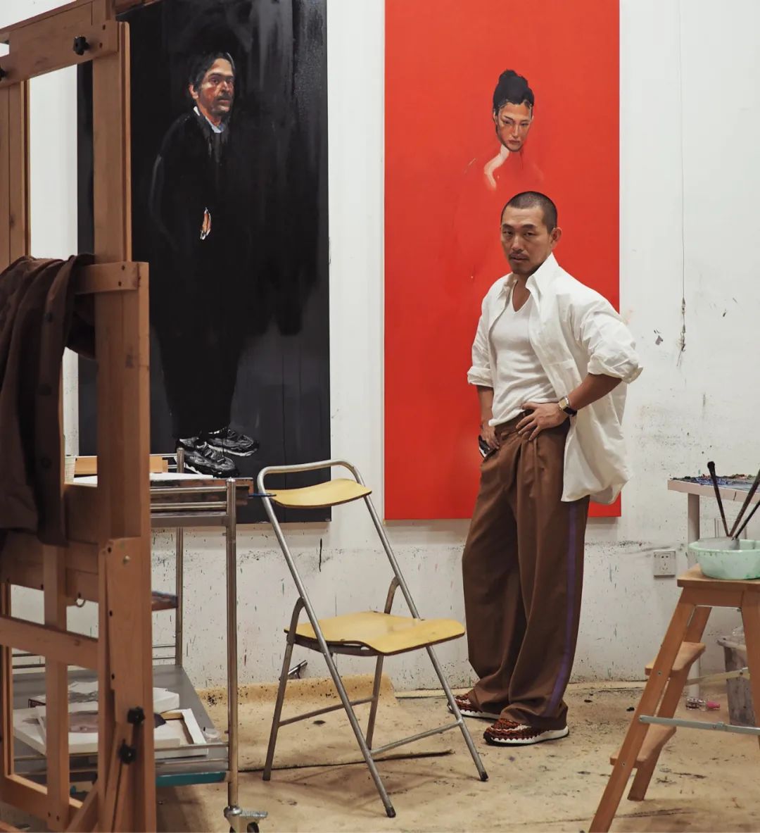 张子豪艺术家张子豪在上海有一间破败与浪漫并存的工作室