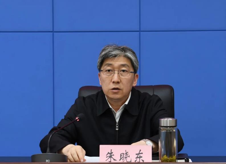 朱晓东安排工作.刘纪森摄