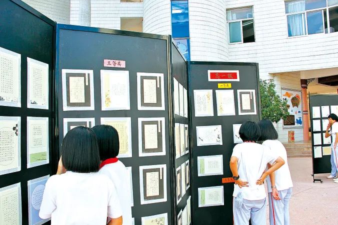 邓发纪念中学举行学党史、庆祝建党100周年系列活动